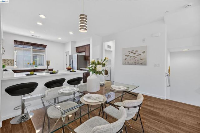 631 Moss Way, Hayward, CA 94541