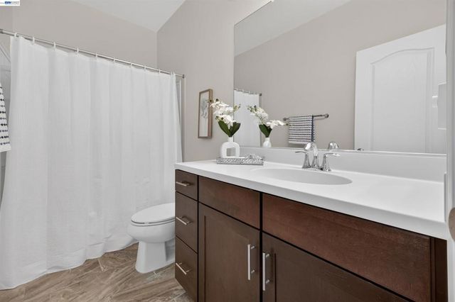 631 Moss Way, Hayward, CA 94541