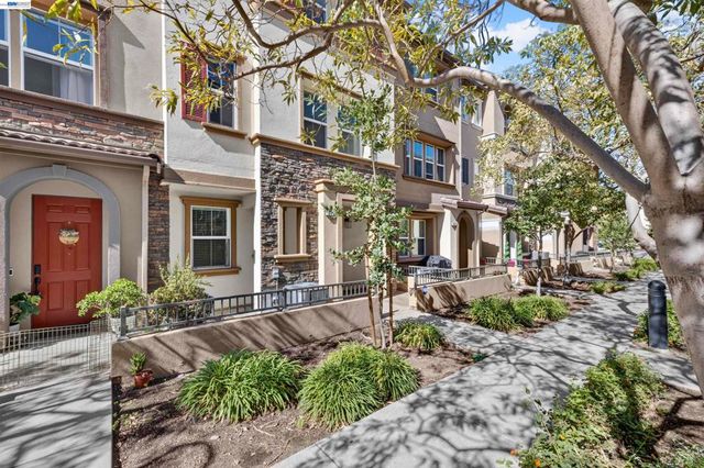 631 Moss Way, Hayward, CA 94541