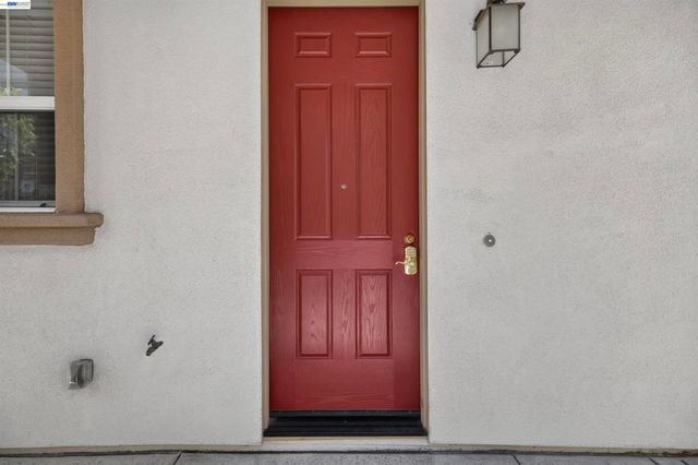 631 Moss Way, Hayward, CA 94541