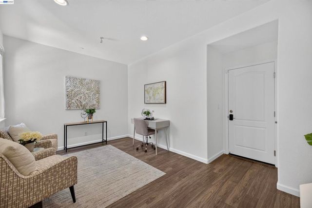 631 Moss Way, Hayward, CA 94541