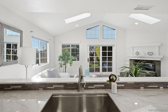 3240 Geronimo Ave, San Diego, CA 92117