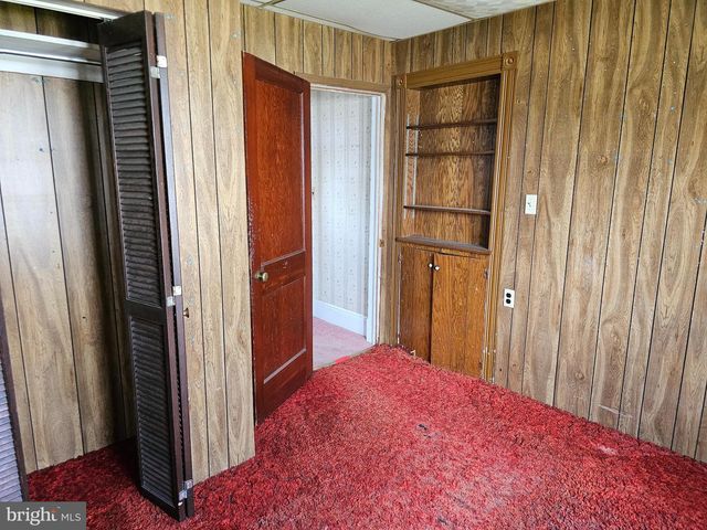 573 FAIRVIEW AVE, Bangor, PA 18013