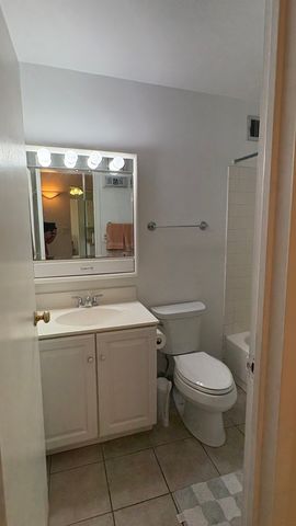 9701 N Dee Road N 601K, Niles, IL 60714