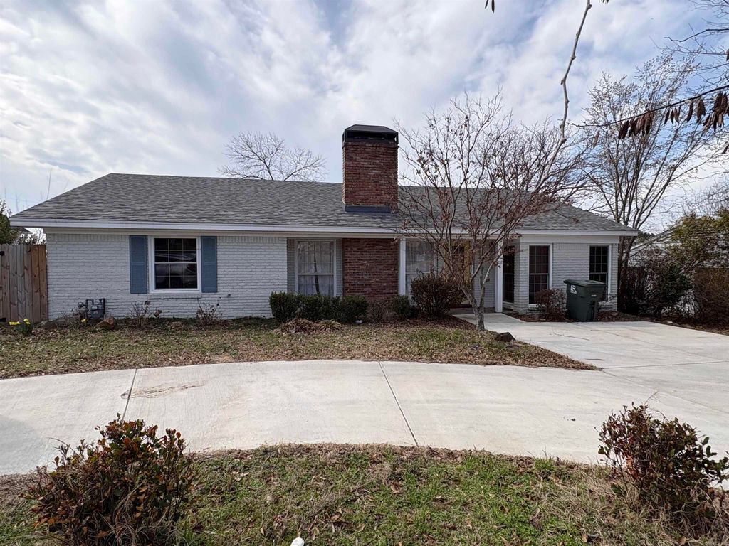 1632 Pine Valley, Little Rock, AR 72207