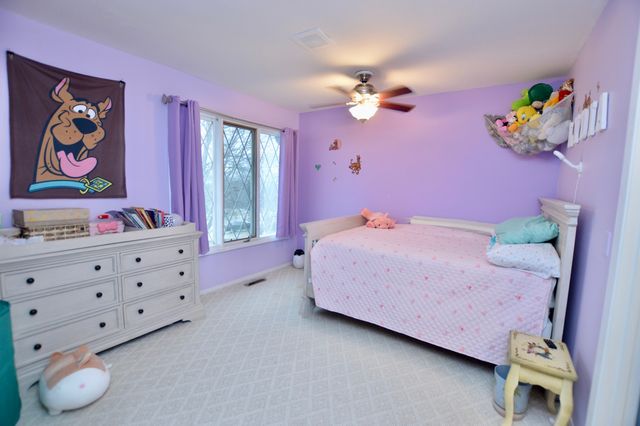 516 N Thornwood Drive, Mchenry, IL 60050