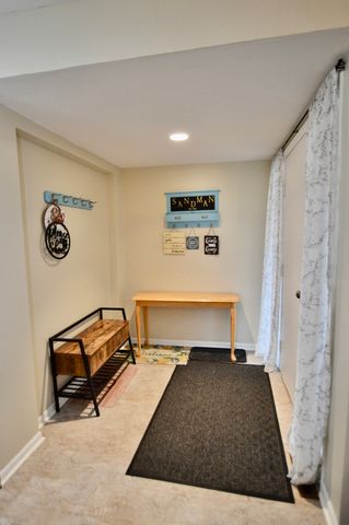 516 N Thornwood Drive, Mchenry, IL 60050