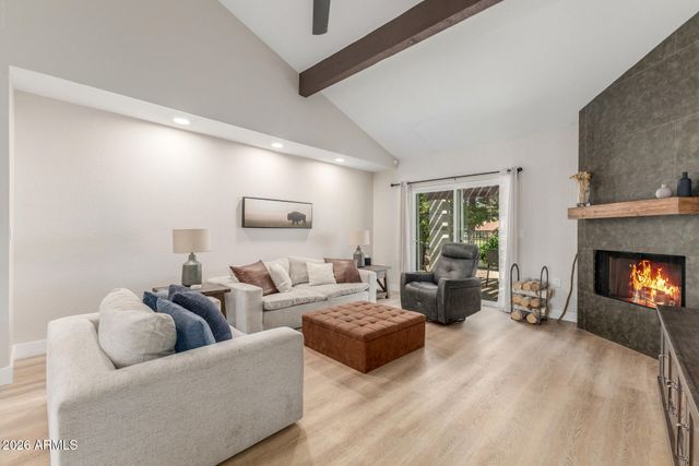 11629 N 40TH Way, Phoenix, AZ 85028