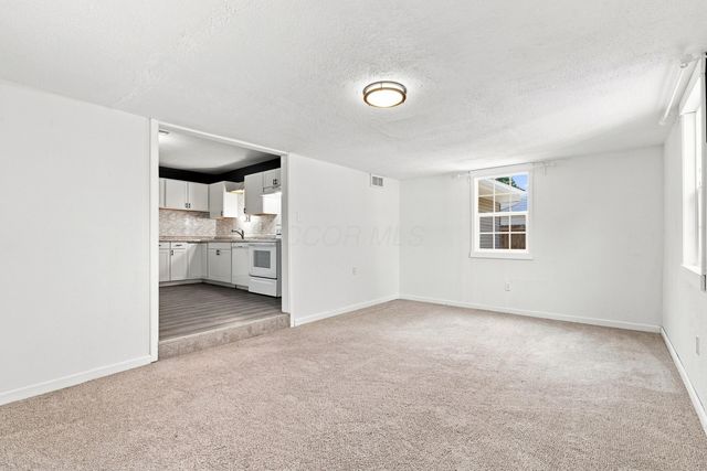 1062 Tobi Drive, Columbus, OH 43207