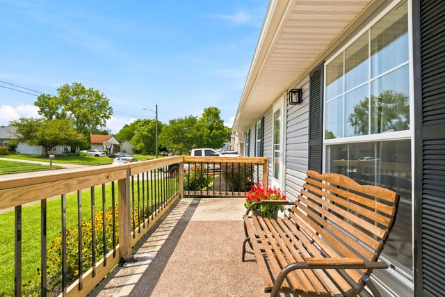 1062 Tobi Drive, Columbus, OH 43207