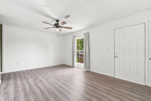 1062 Tobi Drive, Columbus, OH 43207
