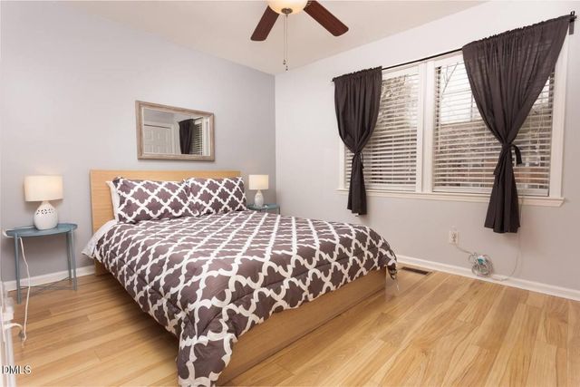 112 Friar Lane, Carrboro, NC 27510