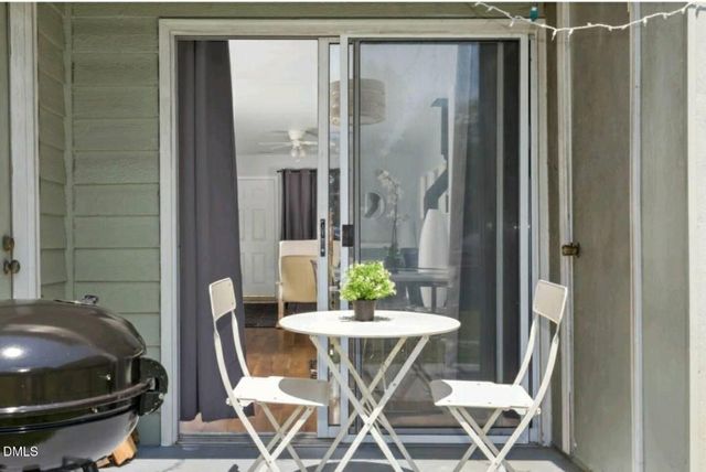 112 Friar Lane, Carrboro, NC 27510