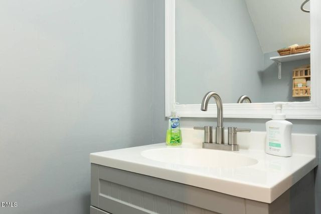 112 Friar Lane, Carrboro, NC 27510