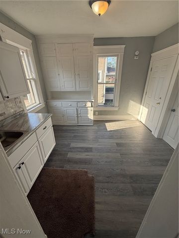 1005 Dewalt Avenue NW, Canton, OH 44703