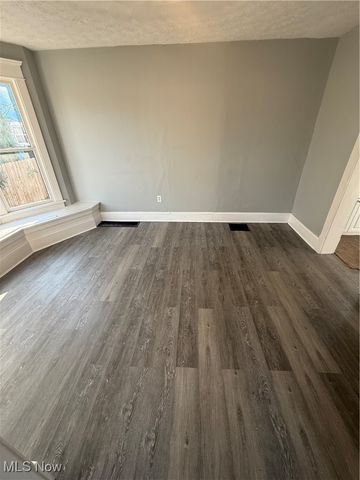1005 Dewalt Avenue NW, Canton, OH 44703