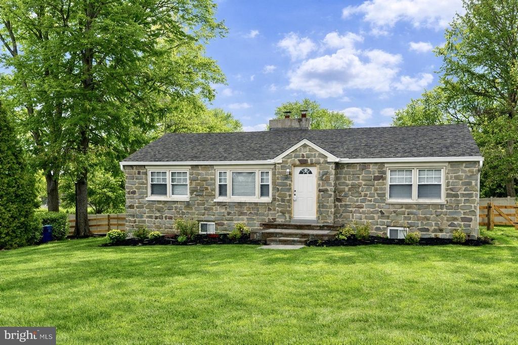 551 FERNHILL RD, West Chester, PA 19380