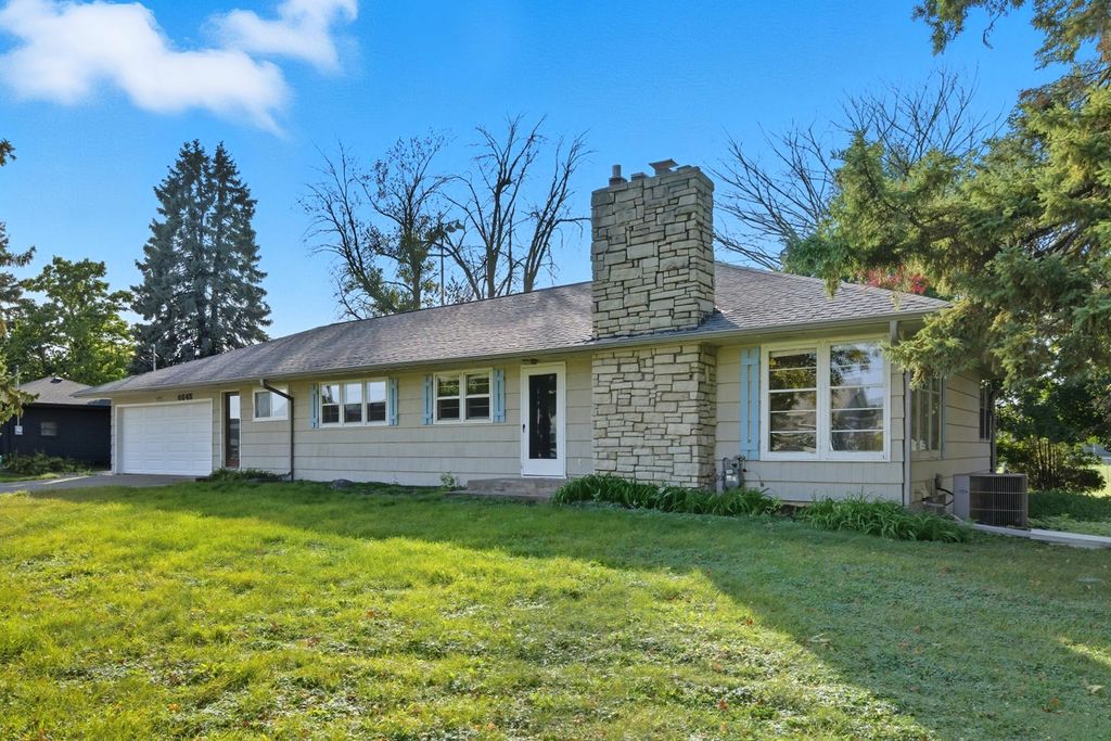 4645 Brockton Lane, Medina, MN 55340
