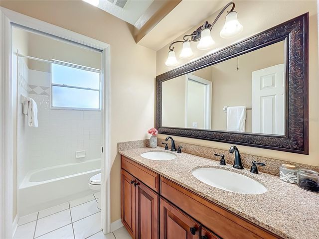 1821 CARILLON PARK DRIVE, Oviedo, FL 32765