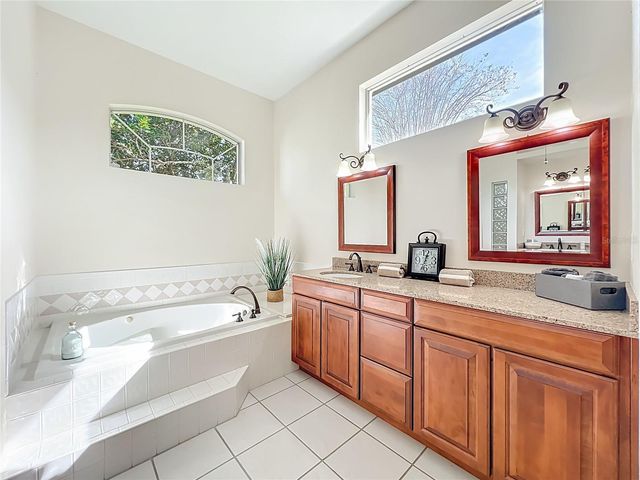 1821 CARILLON PARK DRIVE, Oviedo, FL 32765