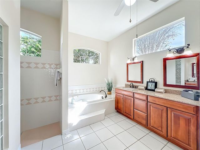 1821 CARILLON PARK DRIVE, Oviedo, FL 32765