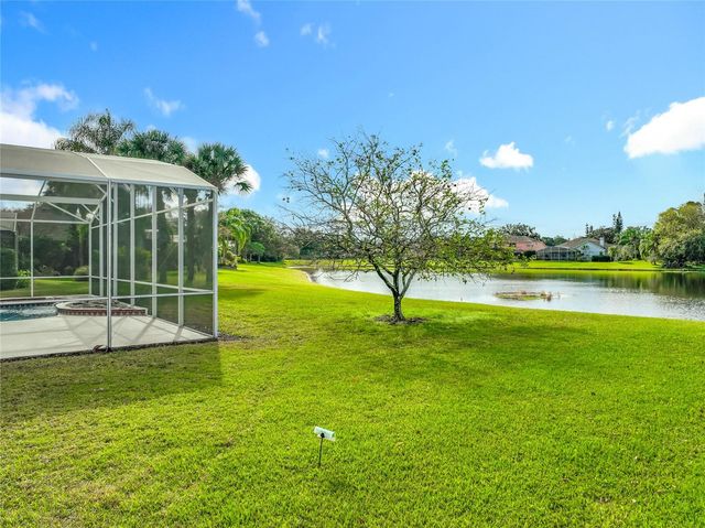 1821 CARILLON PARK DRIVE, Oviedo, FL 32765