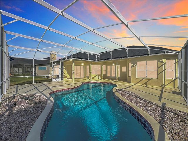 1821 CARILLON PARK DRIVE, Oviedo, FL 32765