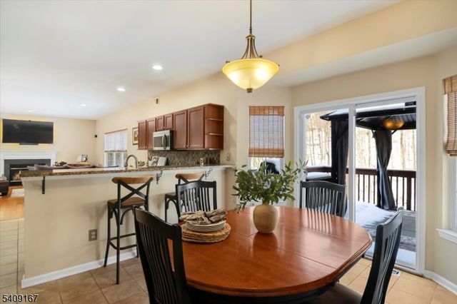 408 Rock Ridge Rd, Jefferson Twp., NJ 07849