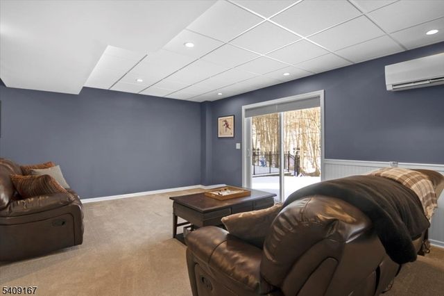 408 Rock Ridge Rd, Jefferson Twp., NJ 07849