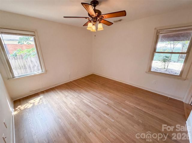 713 Ridgedale Court, Charlotte, NC 28206