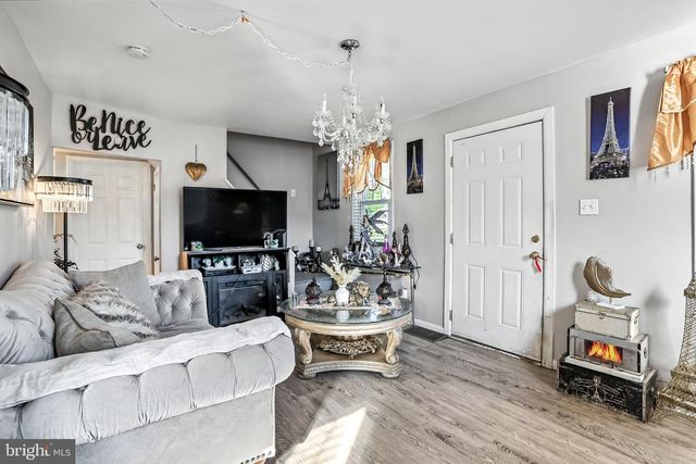 83 QUEEN AVE, Pennsville, NJ 08070