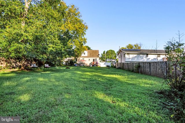 83 QUEEN AVE, Pennsville, NJ 08070