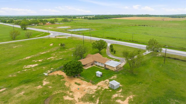 7450 E Highway 6 3, De Leon, TX 76444