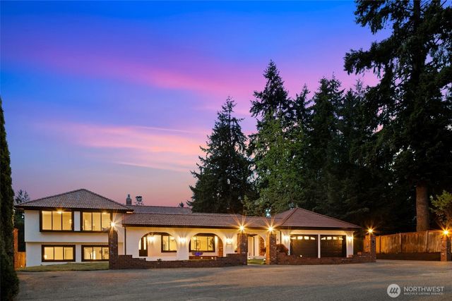 315 241st Street SW, Bothell, WA 98021