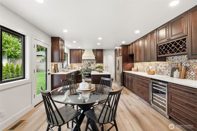 315 241st Street SW, Bothell, WA 98021