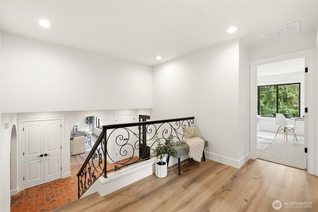 315 241st Street SW, Bothell, WA 98021