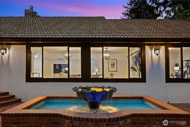 315 241st Street SW, Bothell, WA 98021