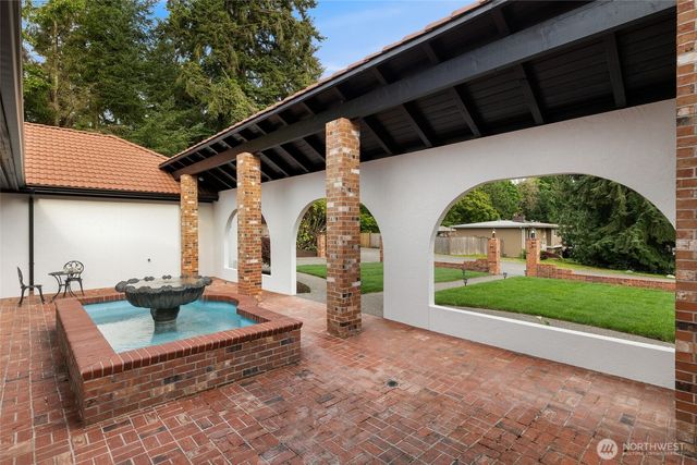 315 241st Street SW, Bothell, WA 98021