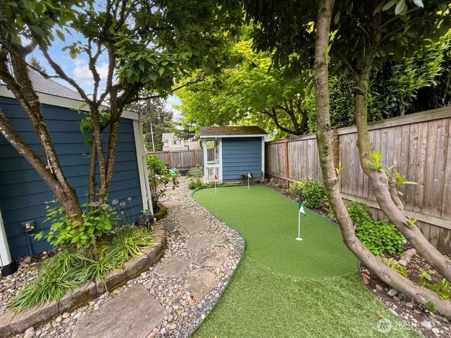 11208 42nd Avenue SE, Everett, WA 98208