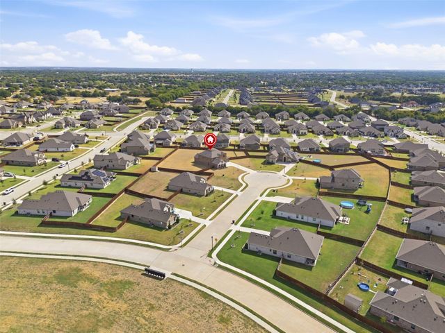 809 Pea Eye Drive, Midlothian, TX 76065
