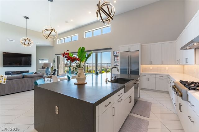 6178 Petroglyph Avenue, Las Vegas, NV 89135