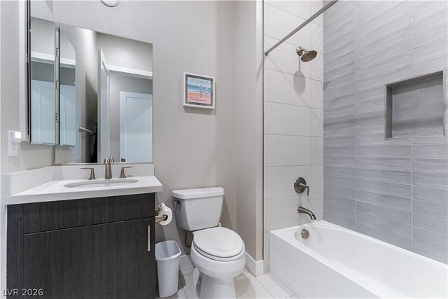 6178 Petroglyph Avenue, Las Vegas, NV 89135