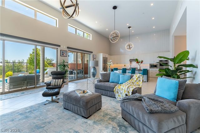 6178 Petroglyph Avenue, Las Vegas, NV 89135