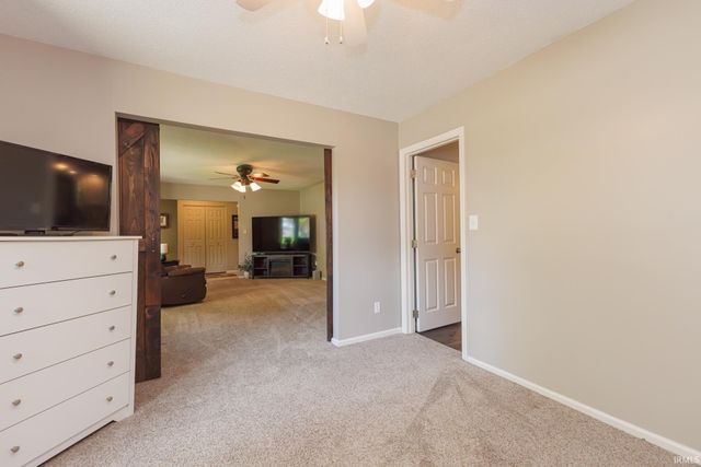 1806 N Mockingbird Lane, Muncie, IN 47304