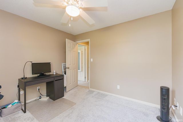 1806 N Mockingbird Lane, Muncie, IN 47304