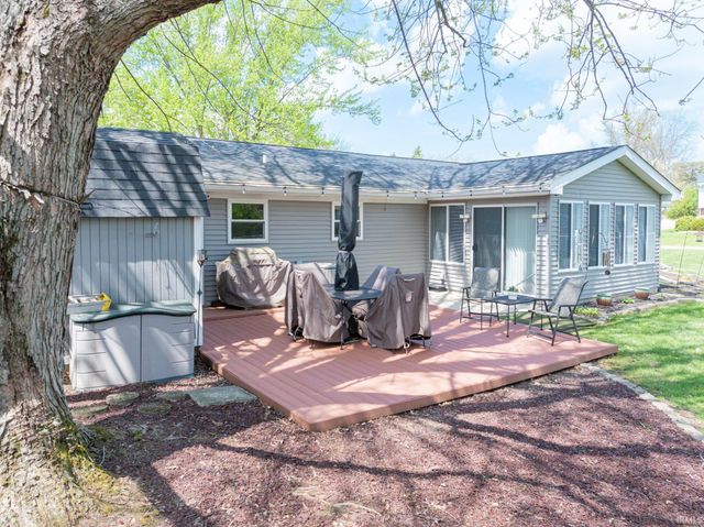 1806 N Mockingbird Lane, Muncie, IN 47304