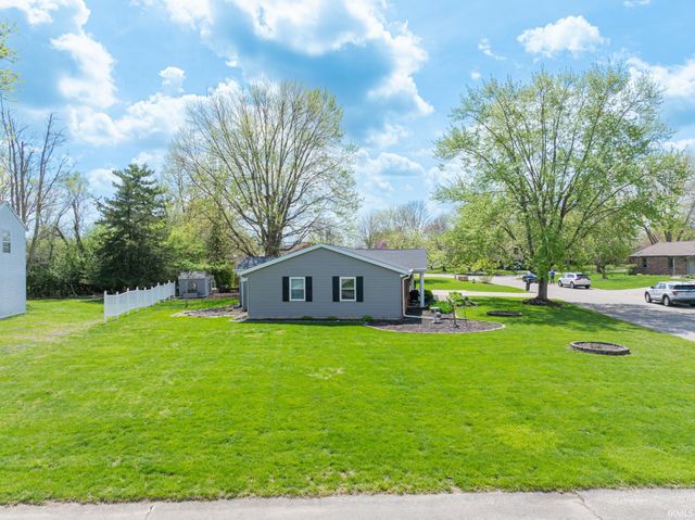 1806 N Mockingbird Lane, Muncie, IN 47304