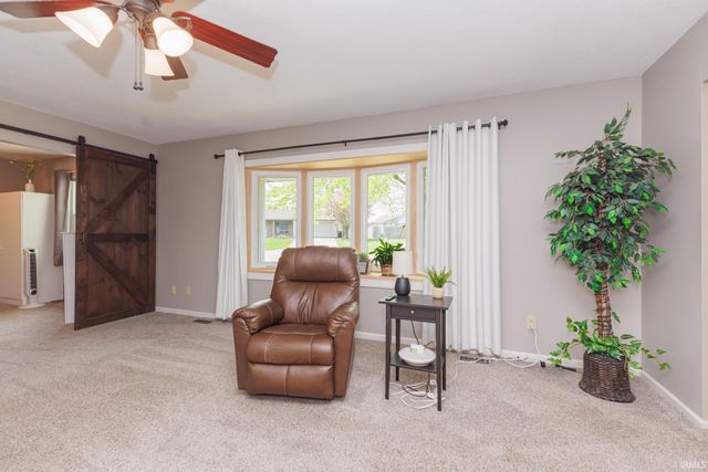 1806 N Mockingbird Lane, Muncie, IN 47304