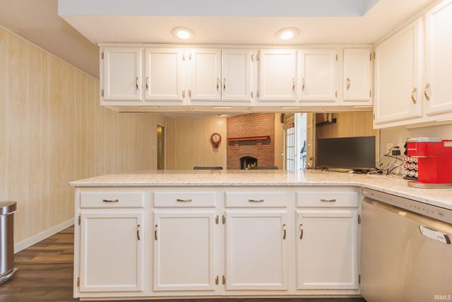1806 N Mockingbird Lane, Muncie, IN 47304