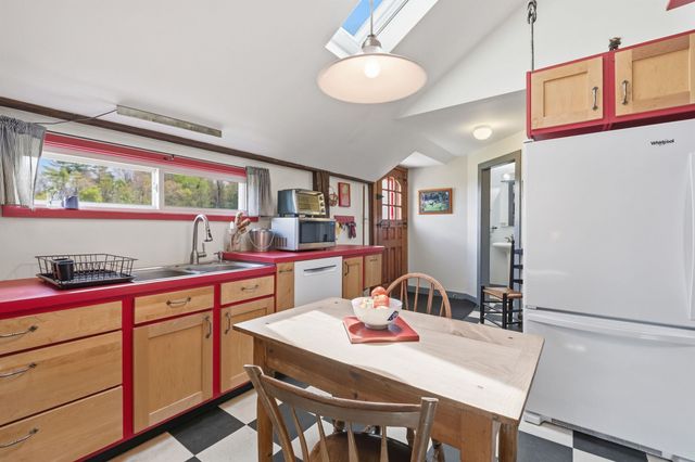 291 Bay Hill Road, Northfield, NH 03276